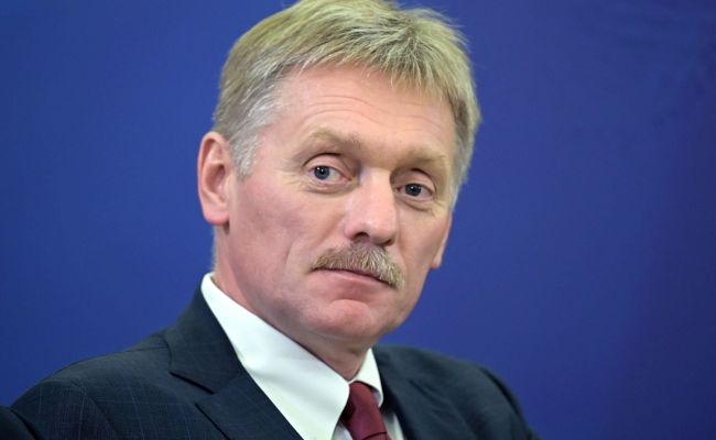 Песков: о причинах повышения призывного возраста должно сообщить Минобороны
