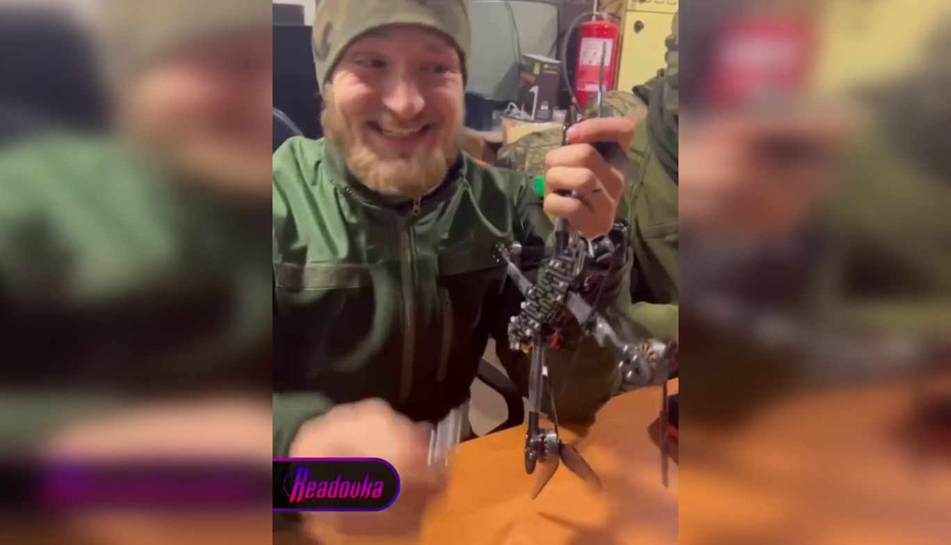 Украинские боевики кустарным методом собирают дроны-камикадзе