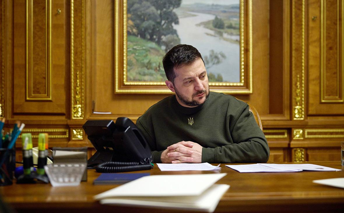Зеленский молчит об «удерживаемом Соледаре»
