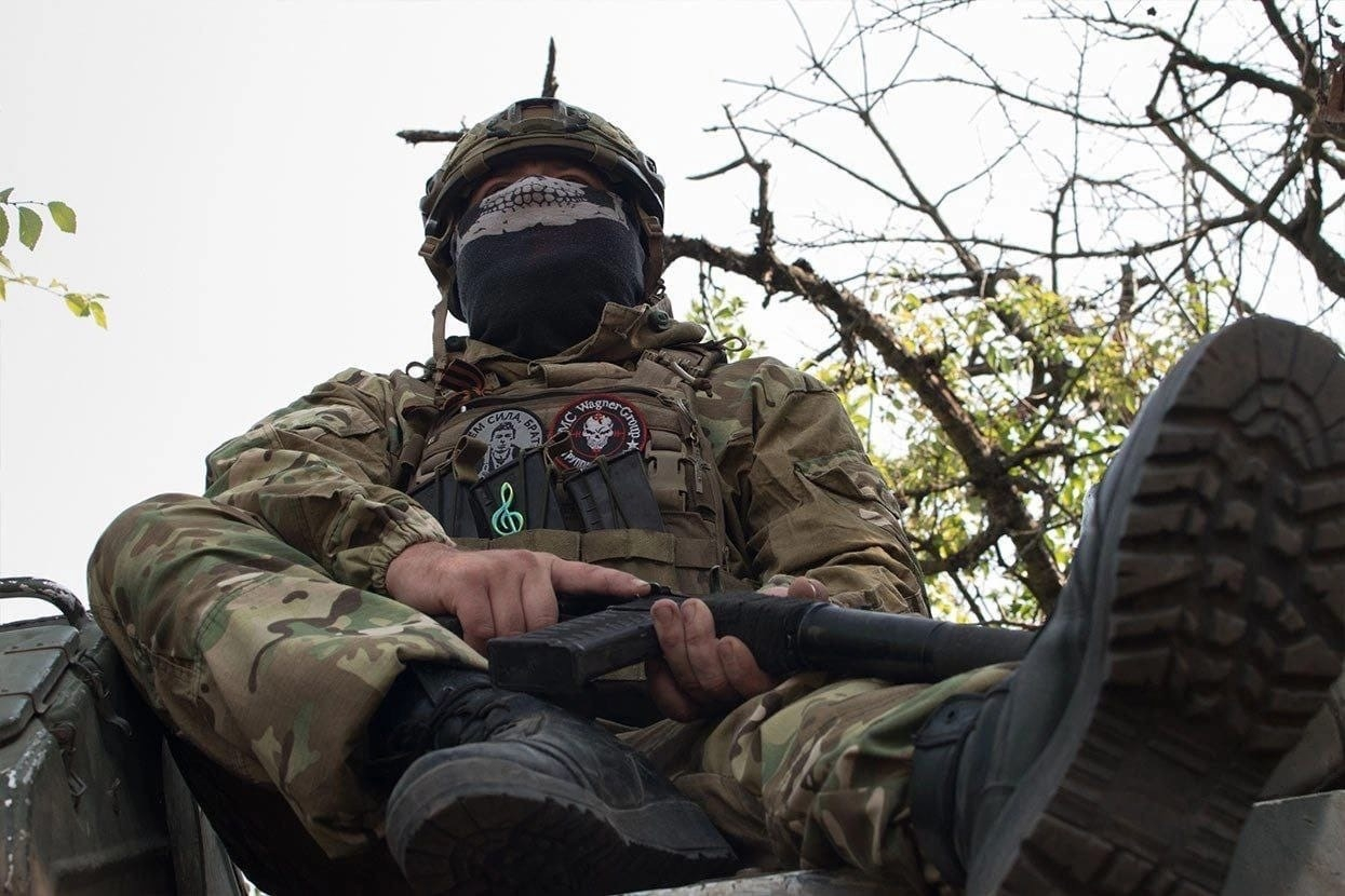 Бойцы ЧВК «Вагнер» рассказали о напряженной обстановке в восточной части Артемовска
