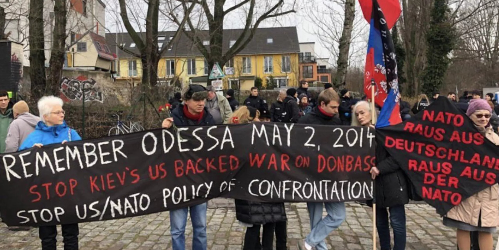 Welt: немцы вышли на митинг в Берлине с флагом ДНР