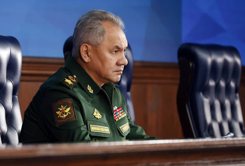 Шойгу проинспектировал штаб группы войск «Восток» в зоне СВО