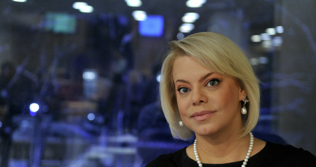 Яна Поплавская поддержала предложение передать жилье уехавших звезд сиротам