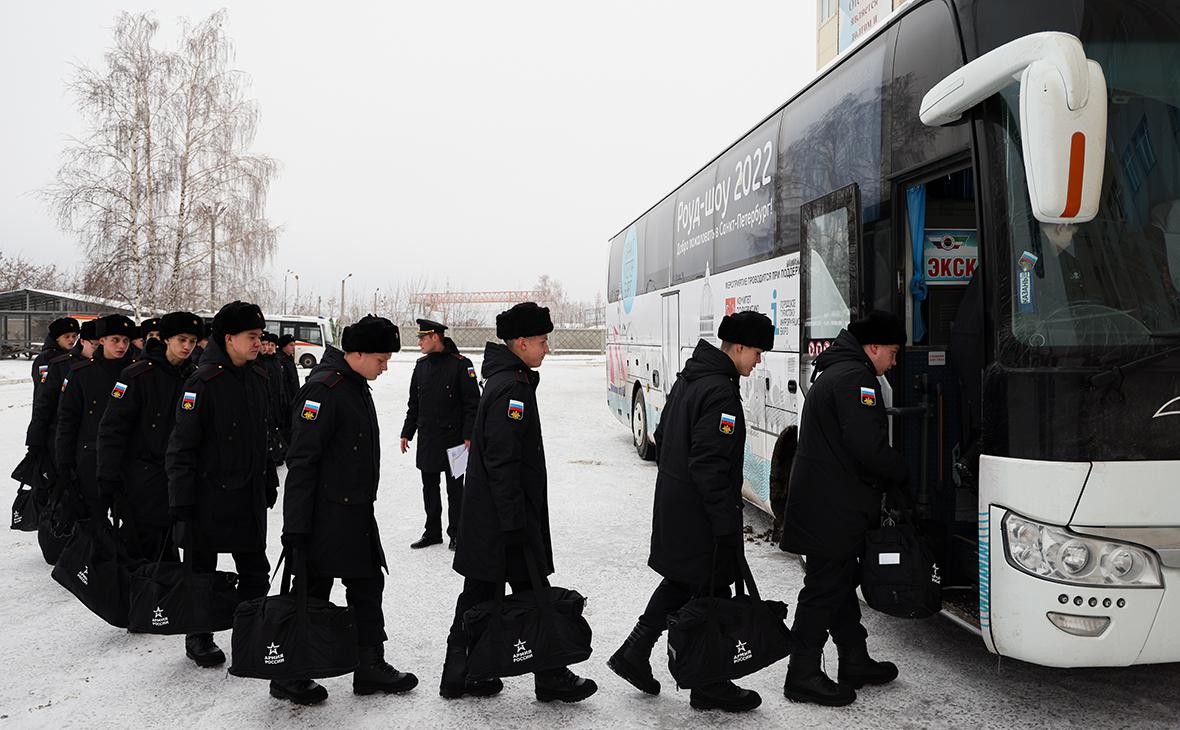 Депутаты оценили вероятность призыва срочников с 21 года этой весной