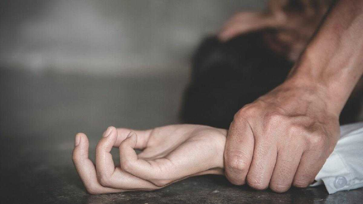 Возбуждено уголовное тело: в Ленобласти информатик изнасиловал 13-летнюю ученицу