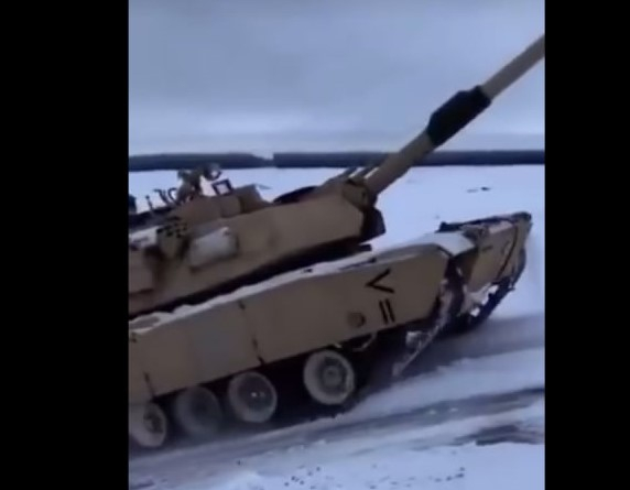 Abrams буксует