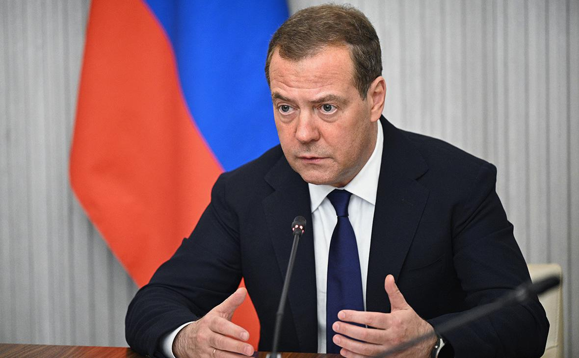 Медведев раскрыл психологические проблемы Зеленского