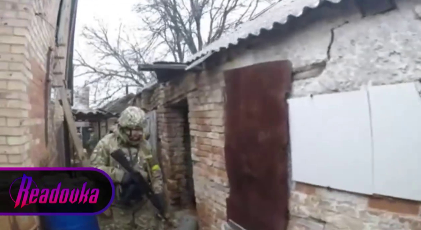 Появляются новые кадры боевых действий из Артемовска