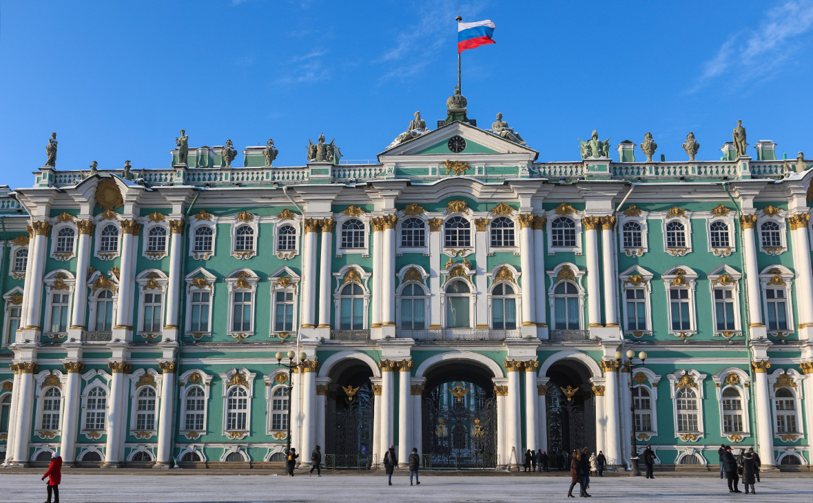 В Питере ищут хакеров, которые вывели на экраны в Эрмитаже сообщение о событиях в Буче
