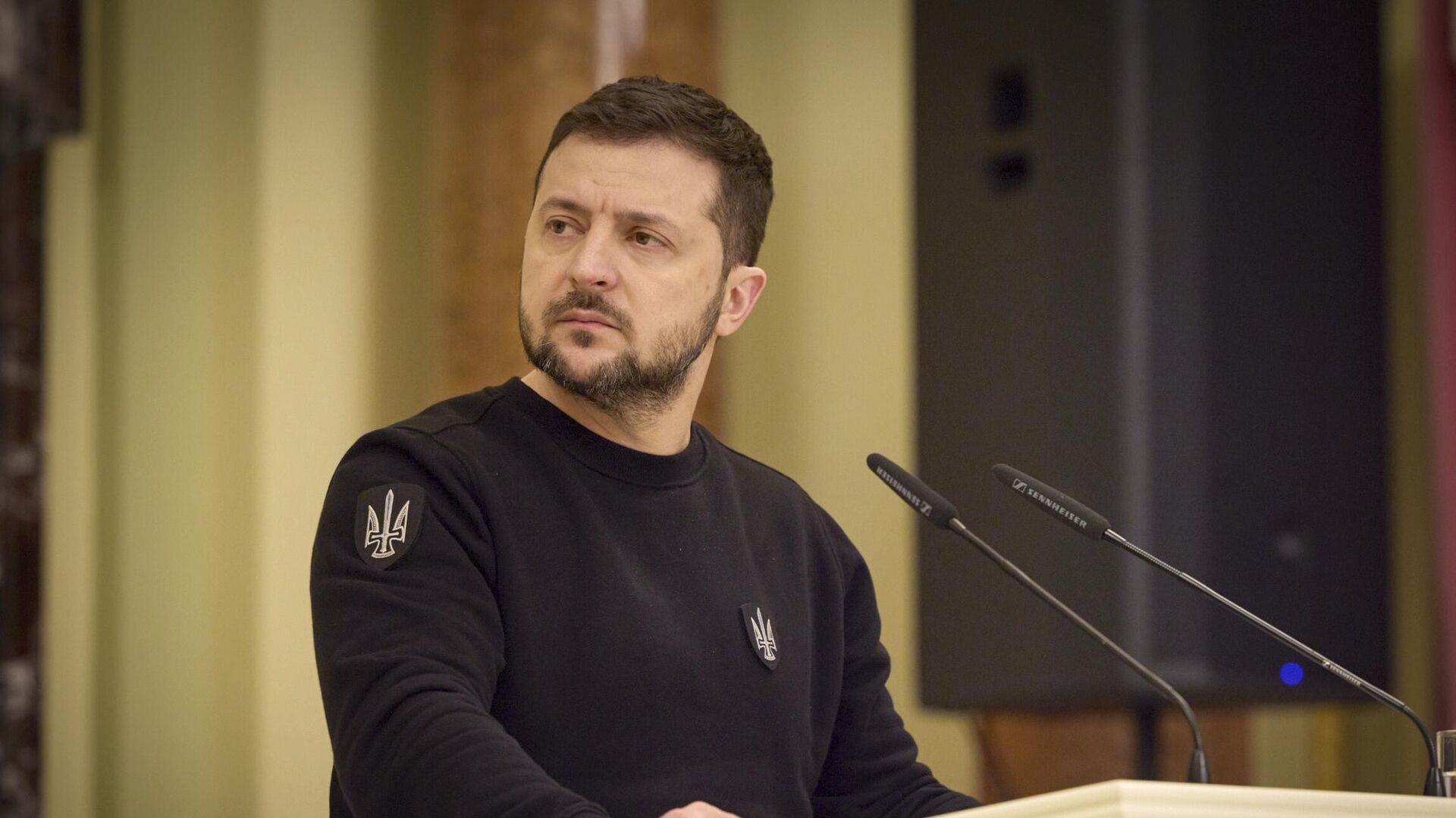 Зеленский анонсировал новую волну отставок чиновников