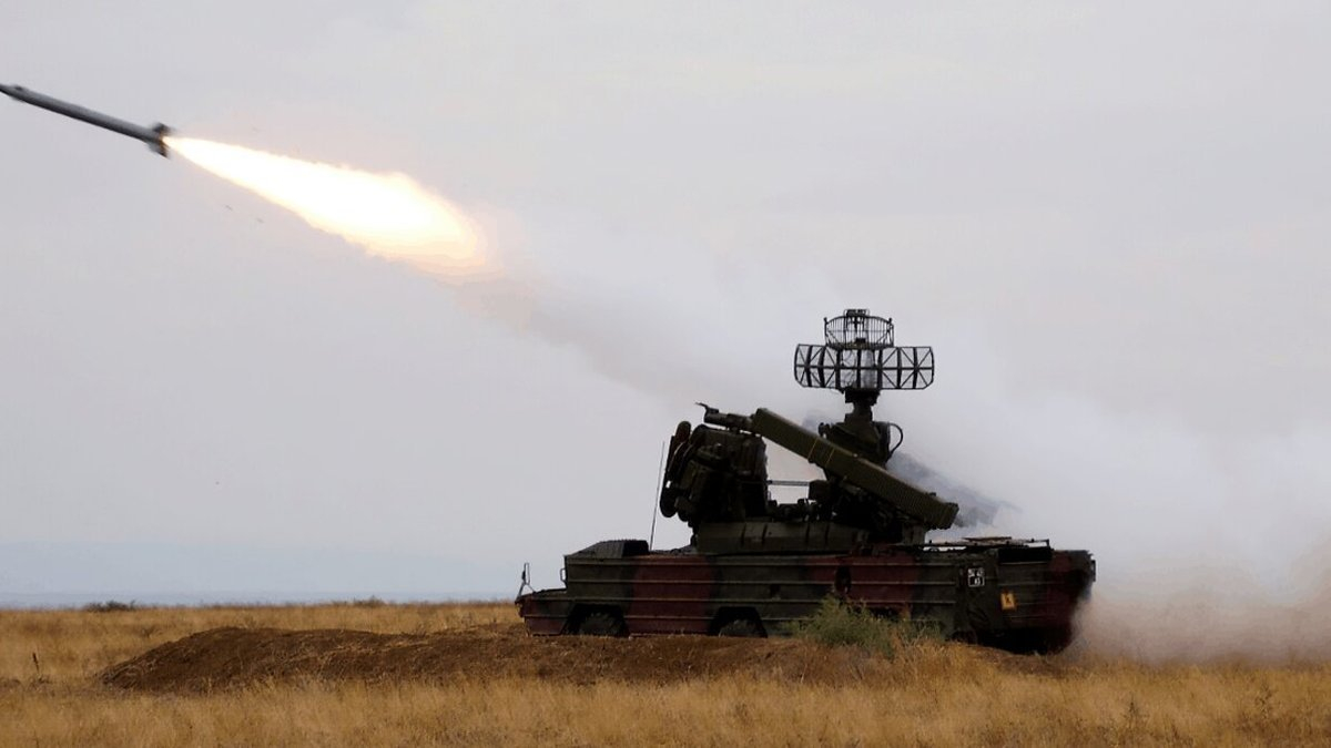 В Краматорске, предположительно, ракета ПВО украинской армии опять попала в жилой дом