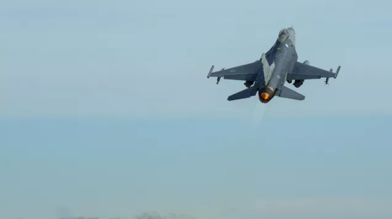 США могут разрешить другим странам поставлять Киеву истребители F-16
