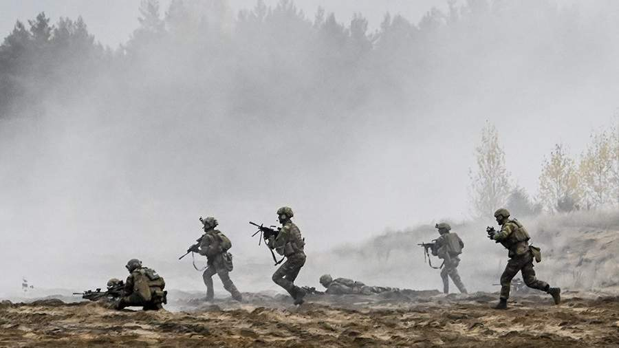 На юго-востоке Румынии проходят учения НАТО с боевыми стрельбами
