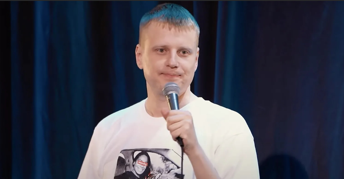 Комик Комиссаренко был проинформирован о своем «задержании» прямо на концерте