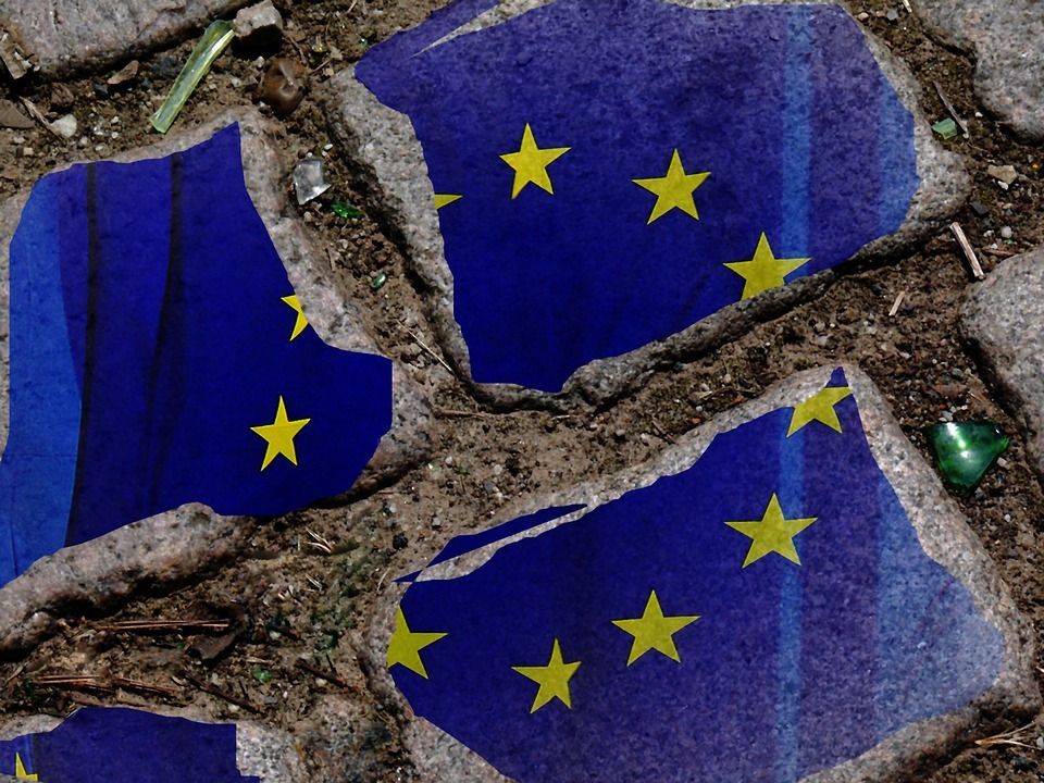 Страны ЕС не могут согласовать санкции по синтетическому каучуку