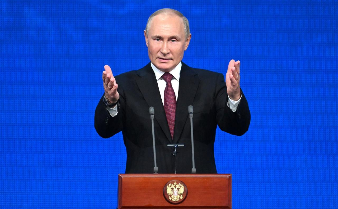 Путин: «Вы сами определили свое будущее. Сделали твердый выбор, несмотря на угрозы неонацистов»