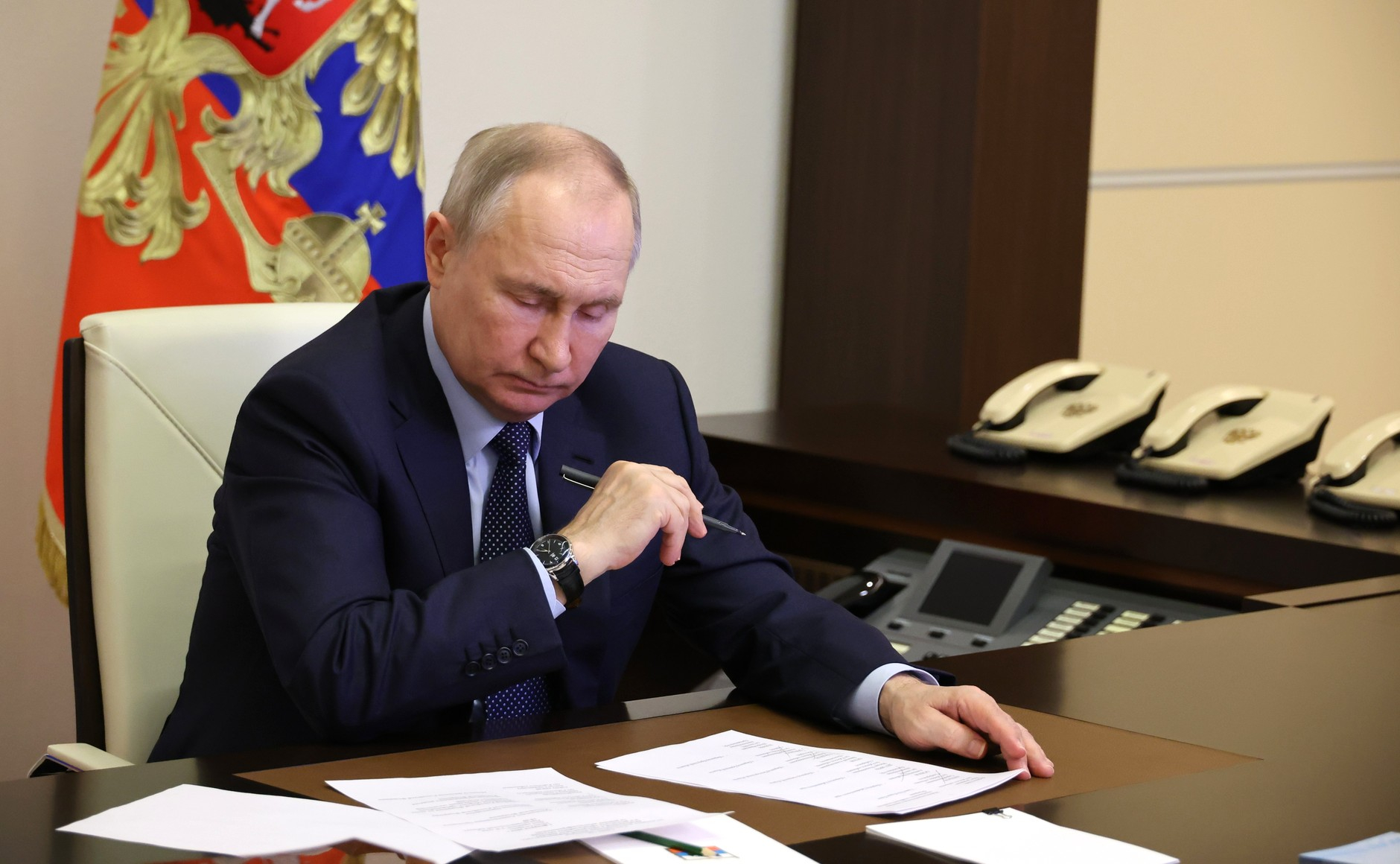 Путин: «В 2024 году не менее 85% дорог в крупных агломерациях будут отремонтированы»