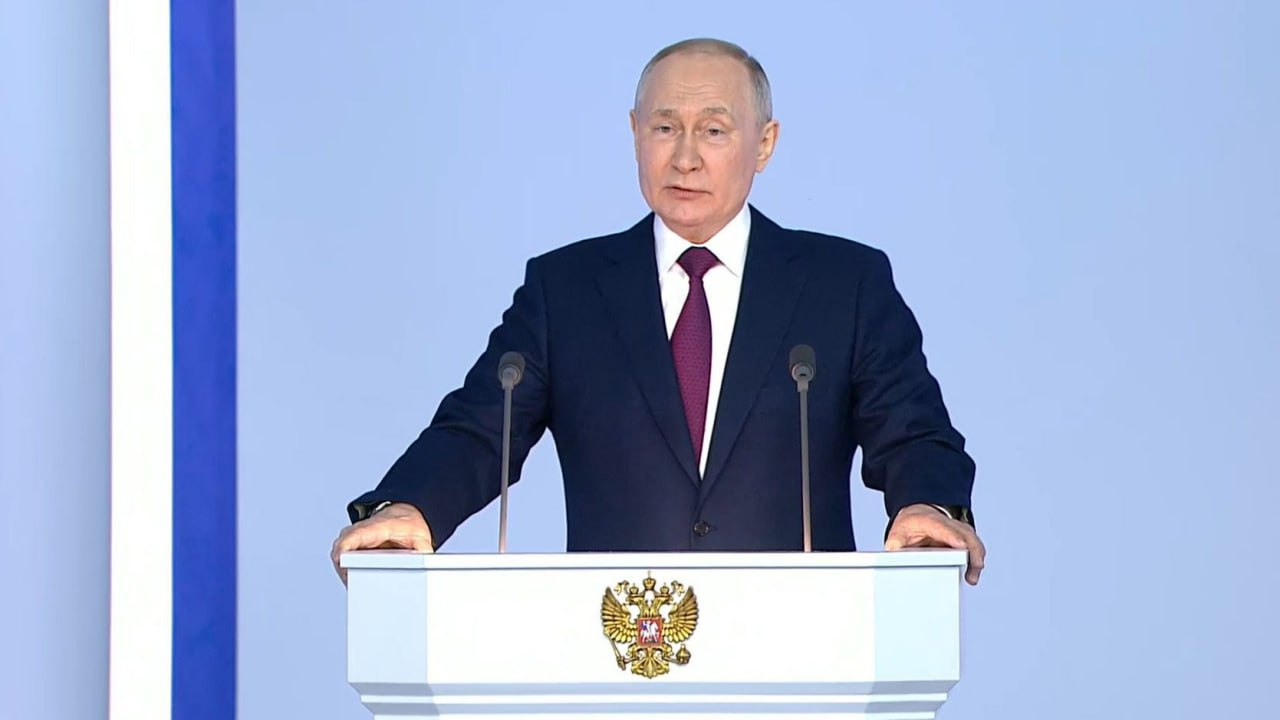Путин: «Мы проходим вместе непростой путь»