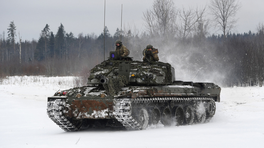 Великобритания готова поставить Киеву новые танки Challenger 2
