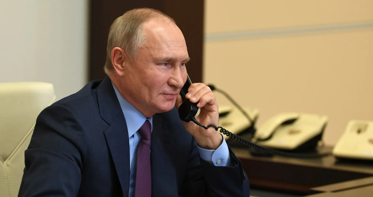 Владимир Путин провел телефонный разговор с Пашиняном