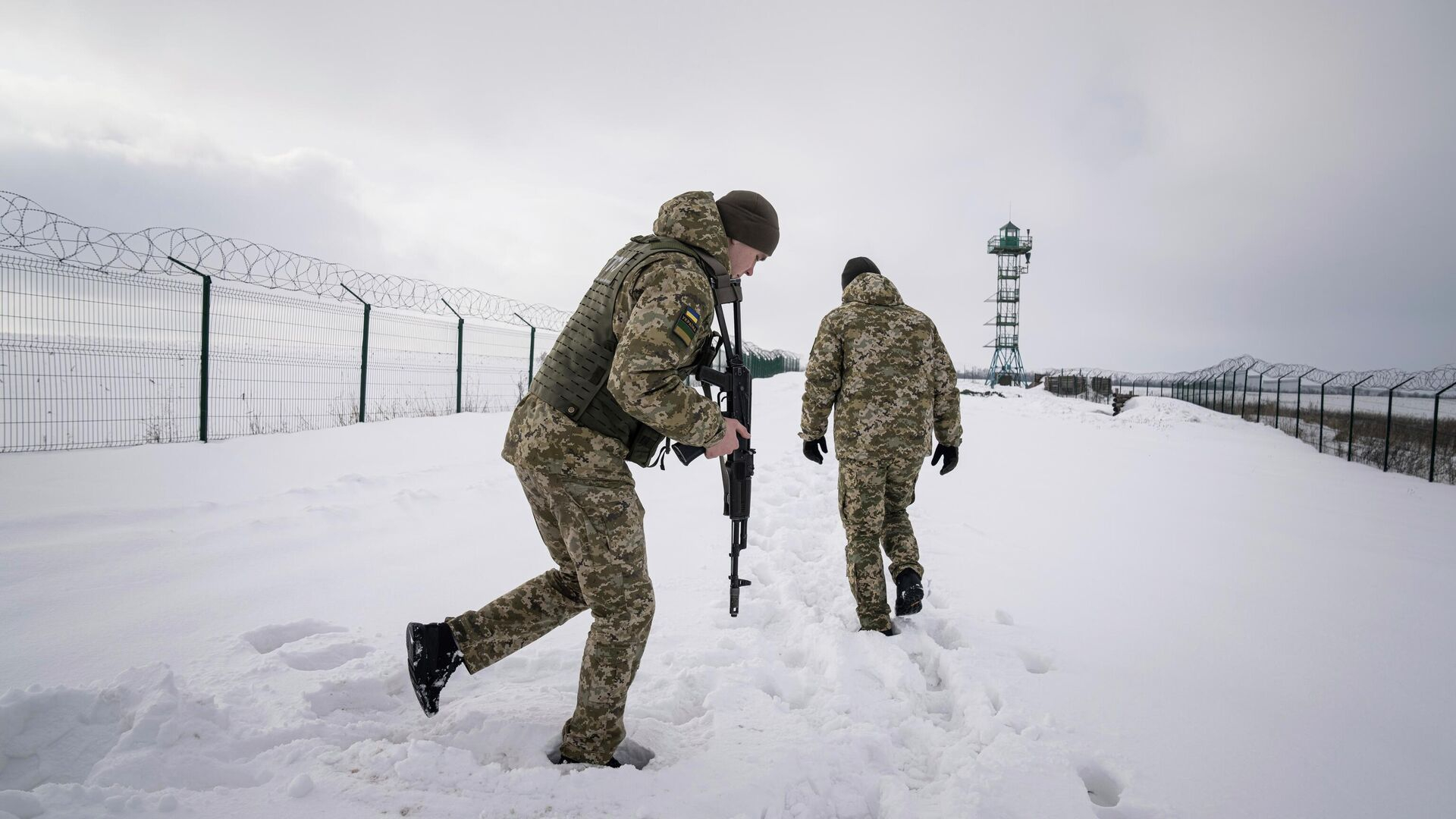 Украина расширит заминированную полосу вдоль границ