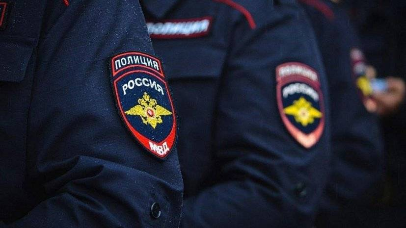 Сотрудник МВД из Омской области случайно ранил коллегу из табельного оружия