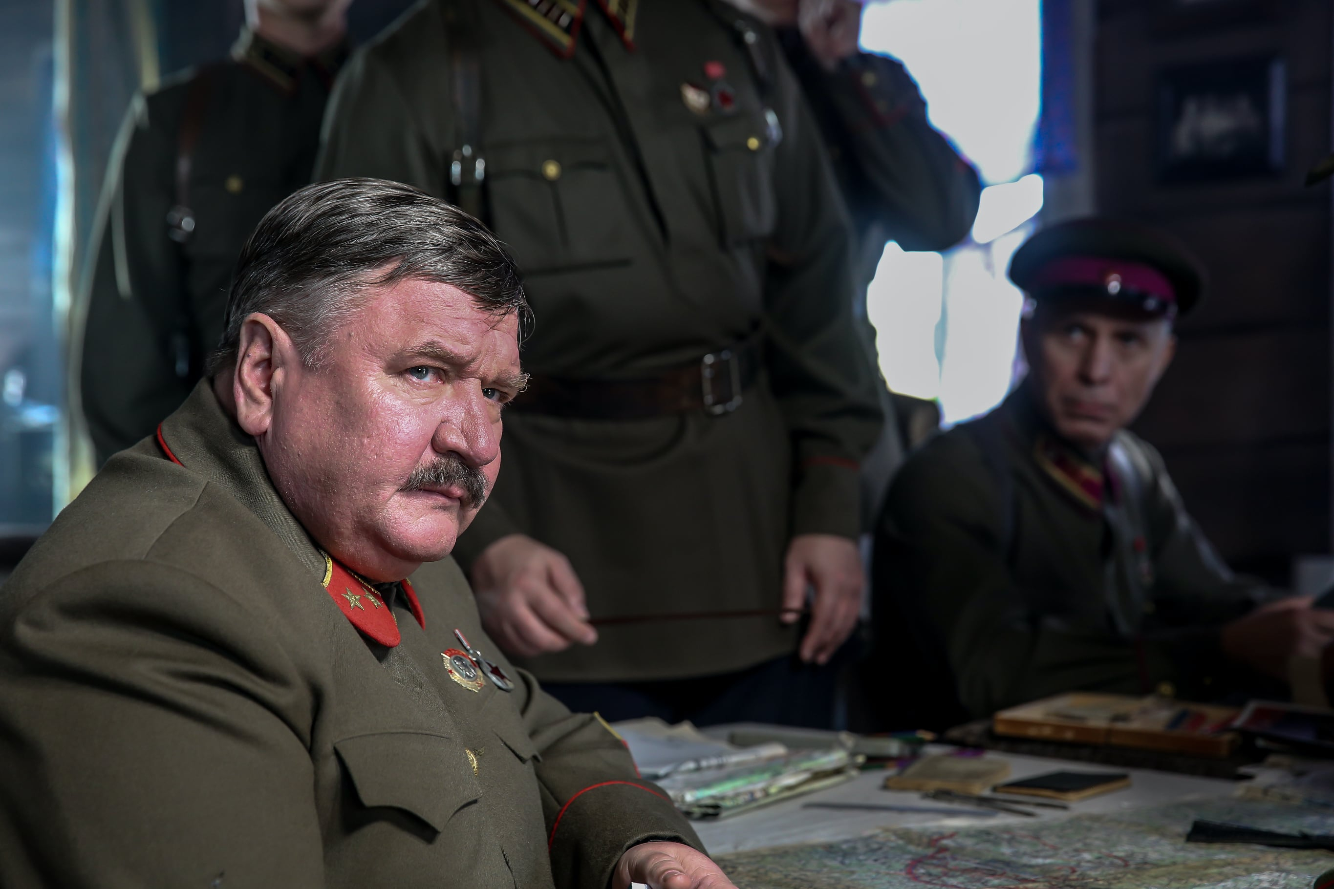 Актер Роман Мадянов отправляет гуманитарную помощь в Донбасс