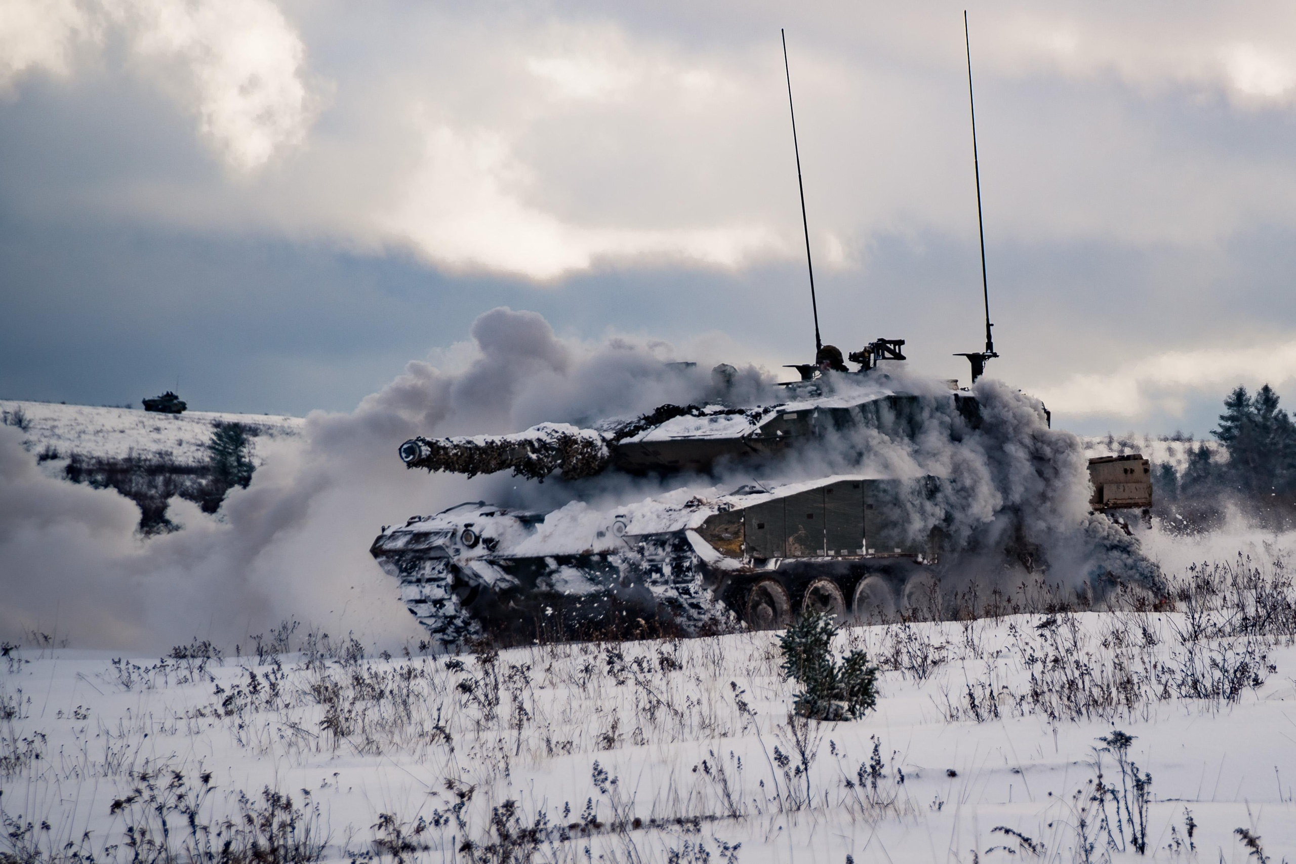 Страны, обещавшие Leopard 2 Украине, не смогли направить заявленное количество танков