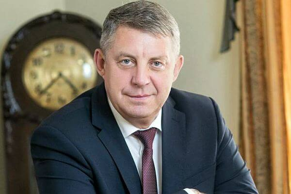 Александр Богомаз навестил брянского героя
