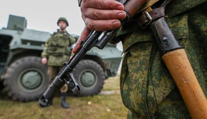«Стой, кто идет?»: в Курской области срочник расстрелял двух сослуживцев