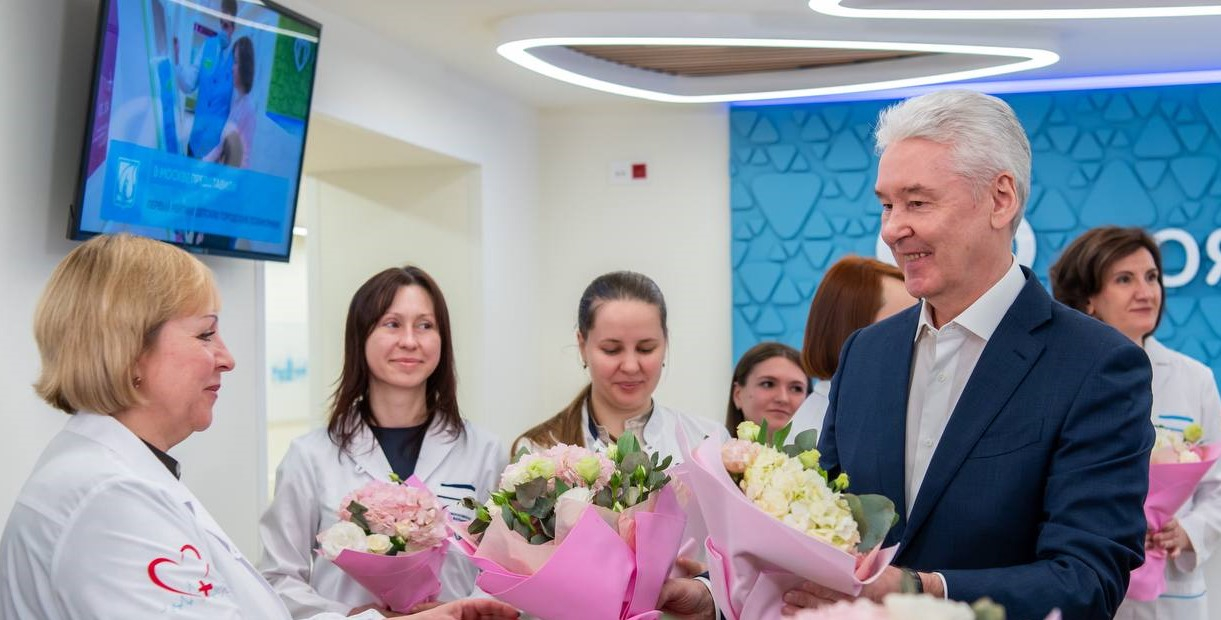 Собянин поздравил врачей и медсестер столицы с наступающим 8 Марта