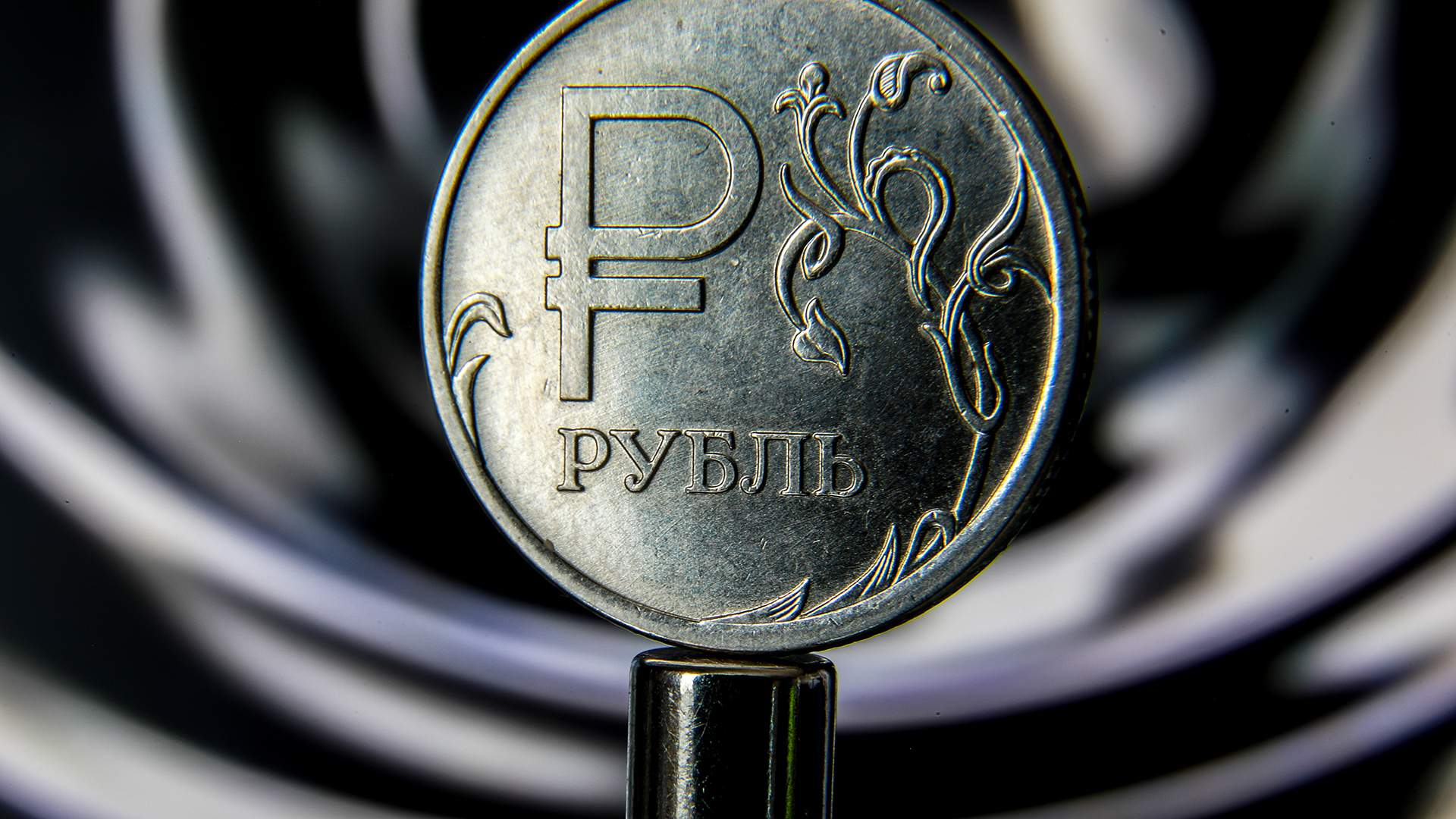 Чат-бот ChatGPT: Россия может справиться с вызовами перед экономикой страны