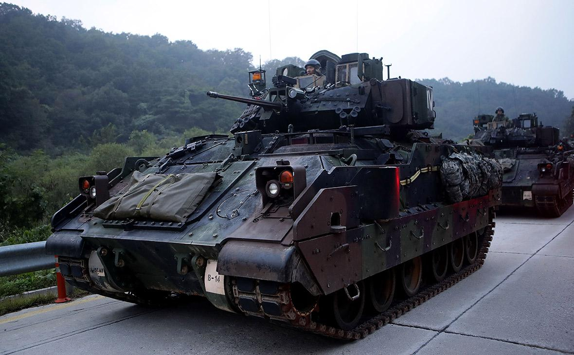 Появились кадры тренировки украинских солдат на американском Bradley