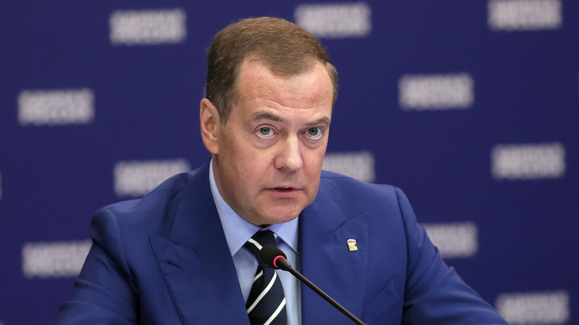 Дмитрий Медведев отреагировал на новости о скором аресте американского экс-лидера