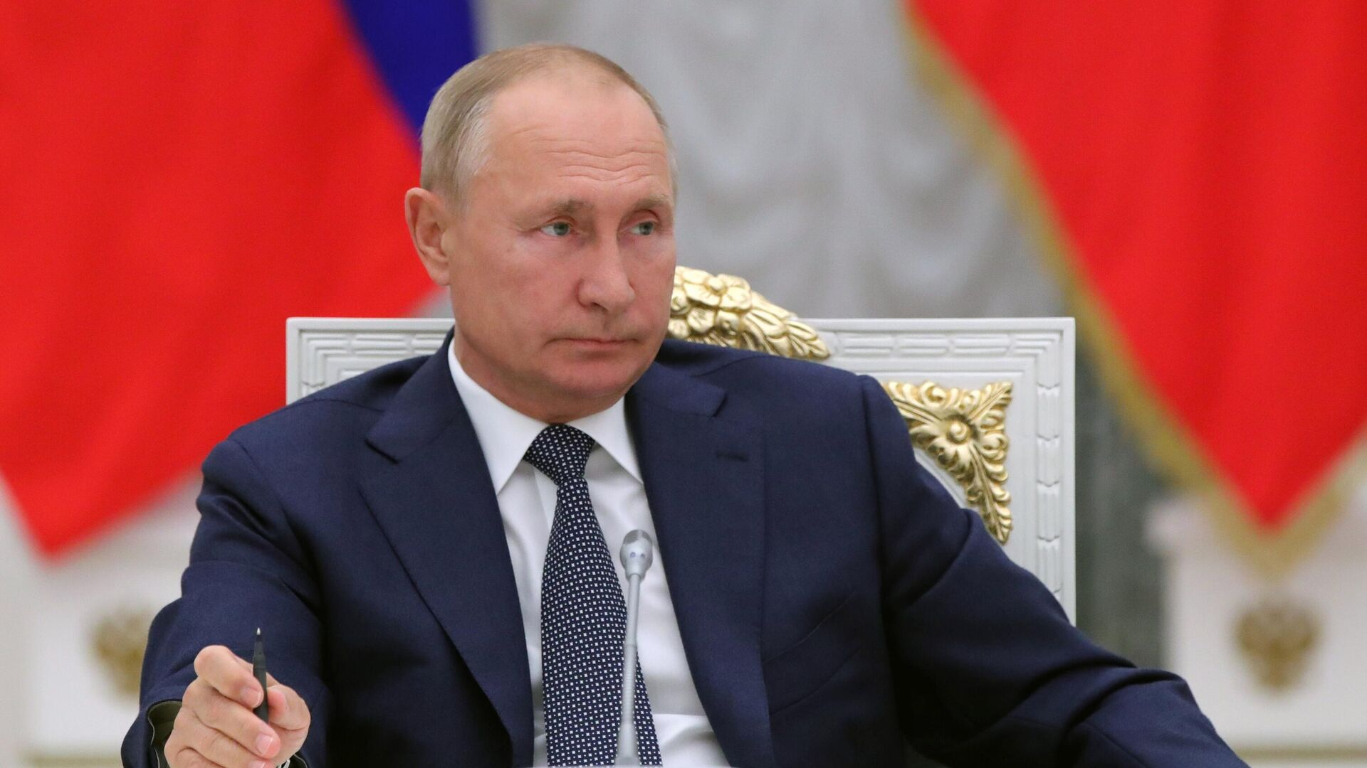 Владимир Путин посетил Мариуполь