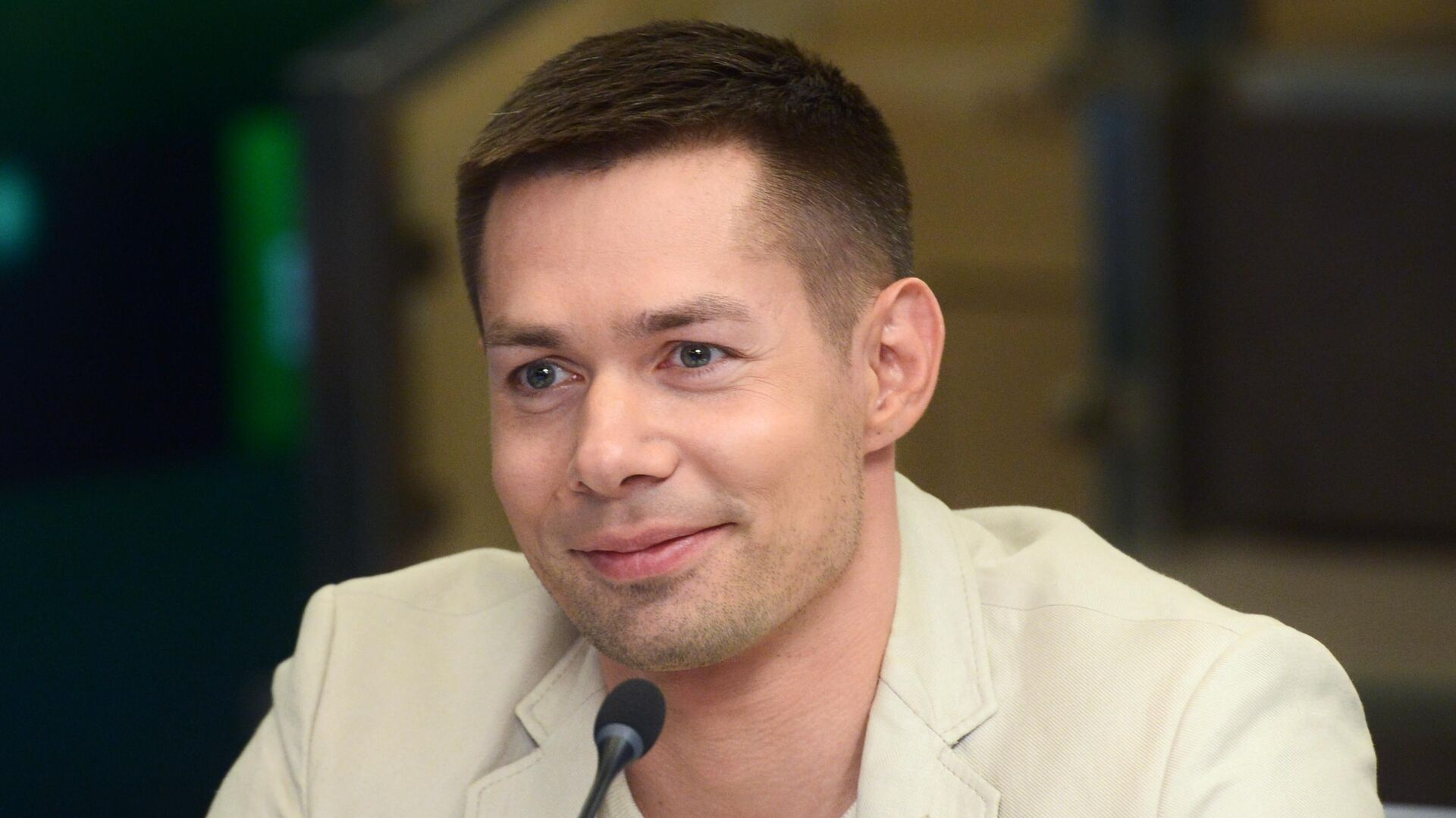 Певец Стас Пьеха рассказал в Сети, что находится в больнице из-за коронавируса