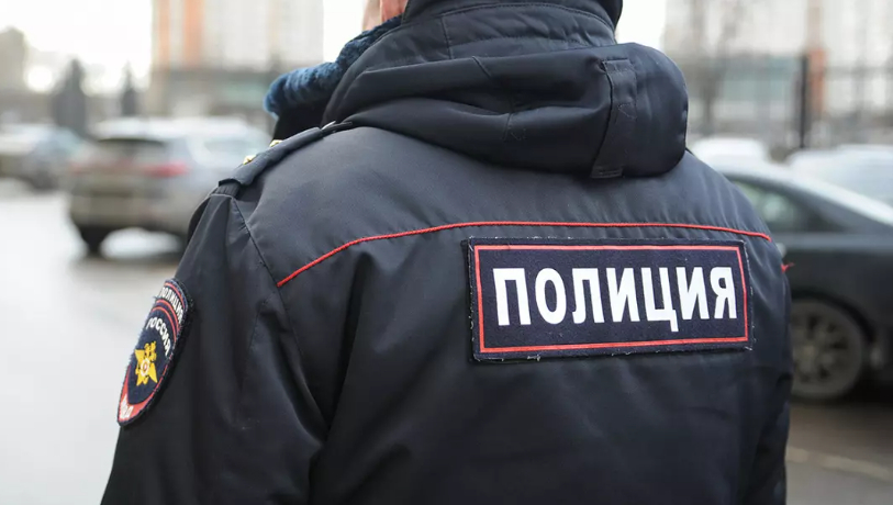 В Мурманске осудили полицейского, избившего покупателя магазина