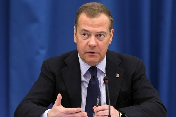 Медведев заявил, что арест Путина за рубежом стал бы равносилен объявлению войны