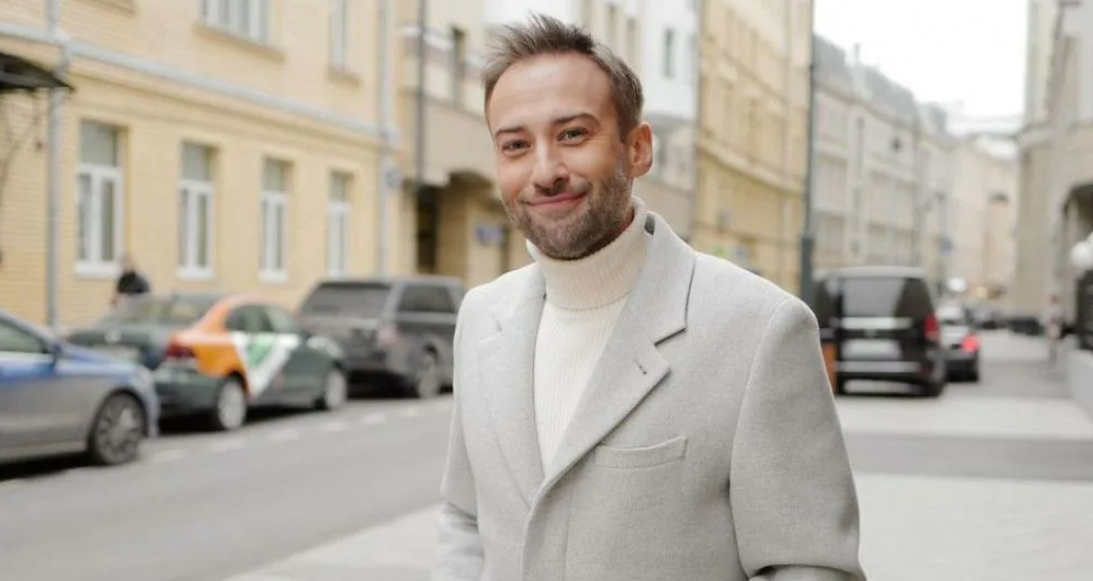 Дмитрий Шепелев с сыном от Жанны Фриске Платоном улетел в Армению
