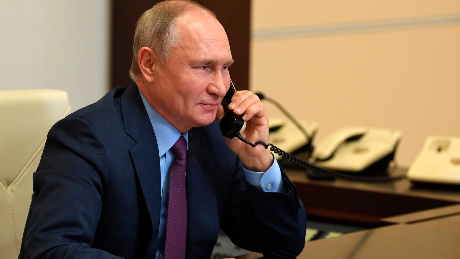 Эрдоган и Путин обсудили по телефону ситуацию на Украине