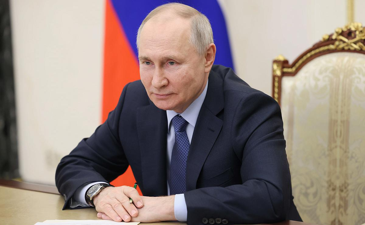 Владимир Путин поздравил сотрудников Росгвардии с профессиональным праздником