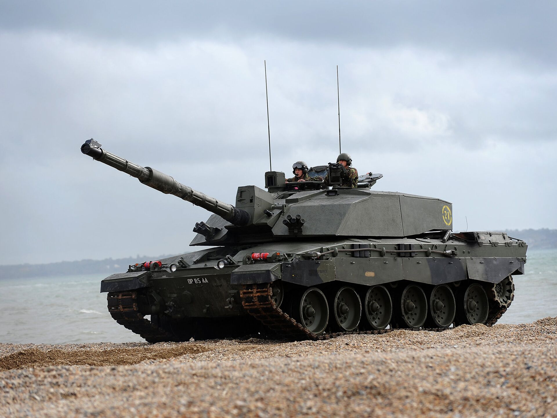 Украинские военные завершили обучение на Challenger 2 в Великобритании