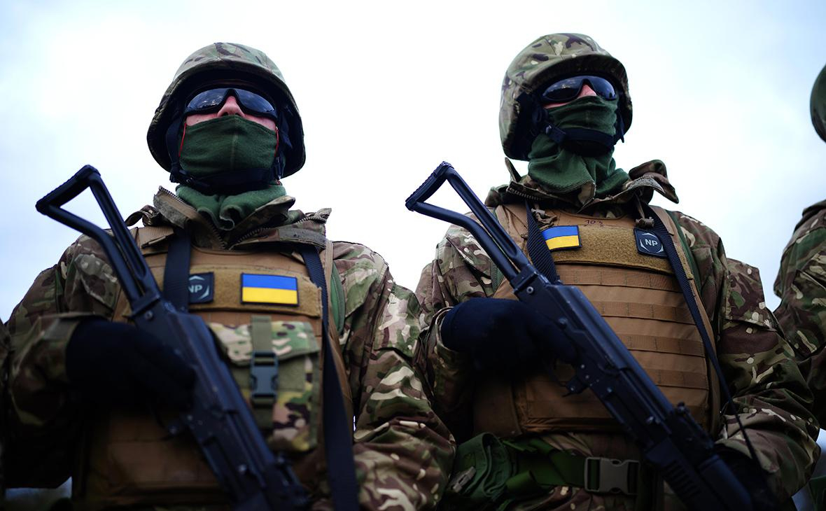 Боевик ВСУ расстреляли машину с матерью и ребенком за «нарушение ПДД»