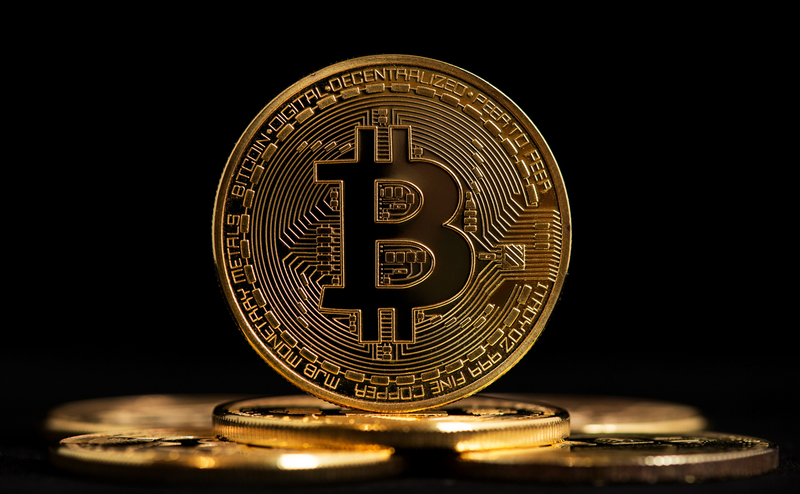 Биткоин подорожал до 28 тыс долларов