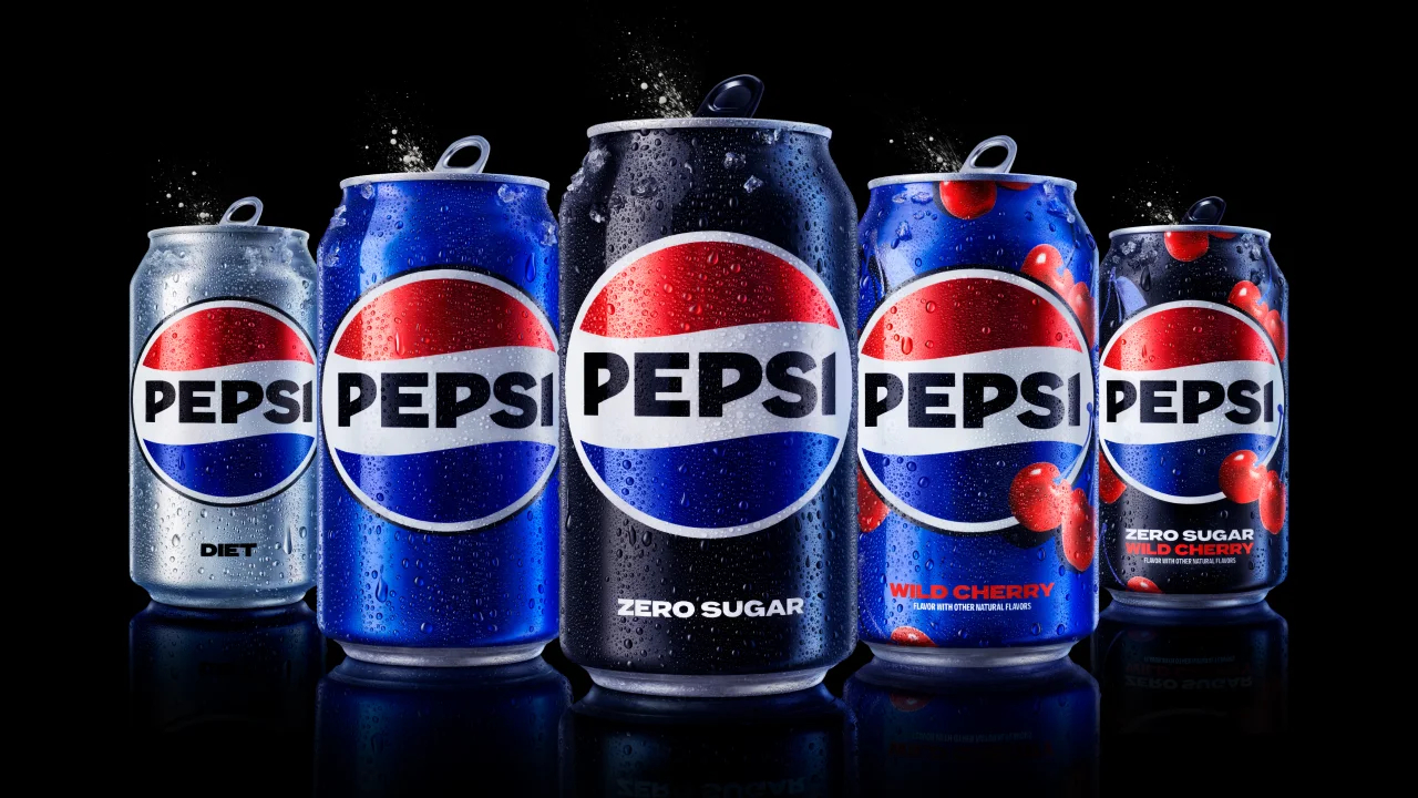 Компания «Pepsi» изменила свой логотип