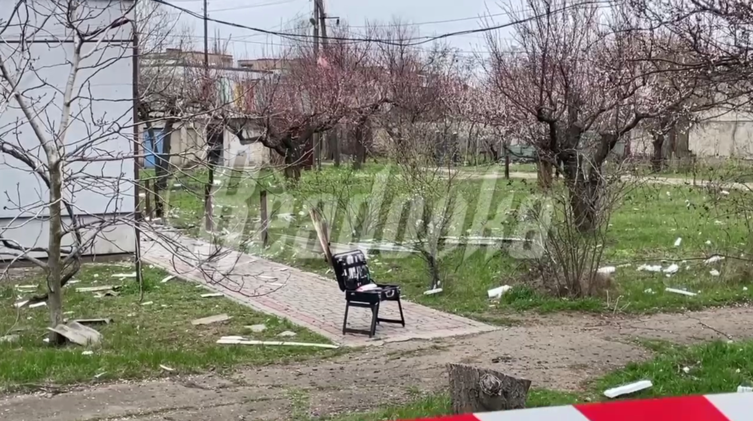 Появились кадры с места прилета в Мелитополе