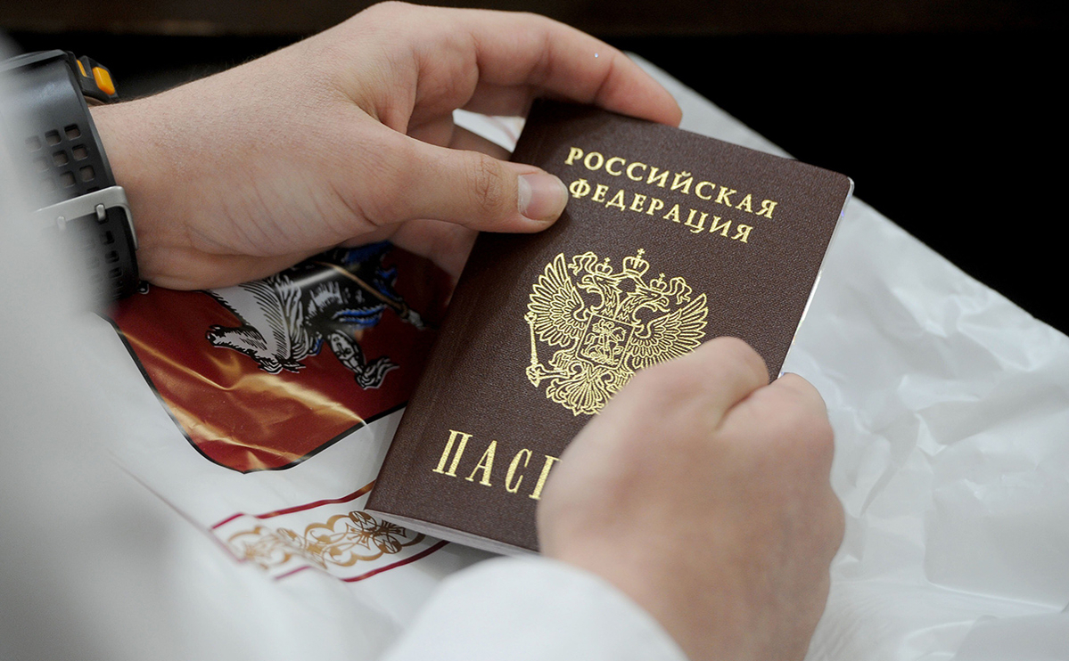 Комитет ГД поддержал лишение гражданства за дискредитацию ВС РФ и дезертирство