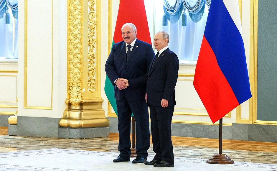 Лукашенко на встрече с Путиным: «Ракеты летают – и будут летать»