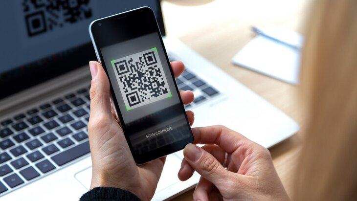 ЦБ: мошенники стали использовать QR-коды для снятия денег с банковских карт россиян