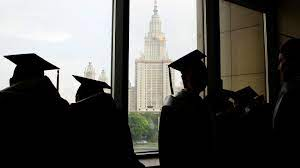 В Ирпене отстранили от работы преподавательницу философии из-за русского языка
